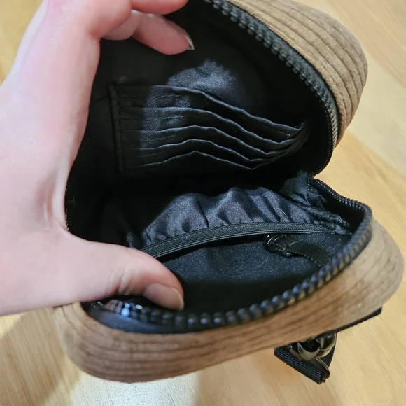 Brixley Crossbody Bag Brown Corduroy - Picture 3 of 3